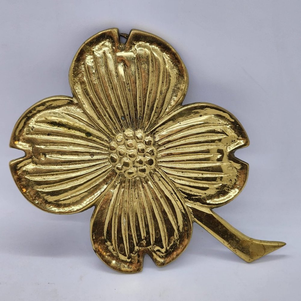 Vintage polished Hamilton brass Dogwood flower & stem gold tone footed trivet 6'